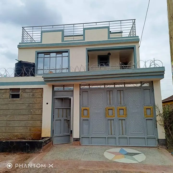 5 BEDROOM FLAT ROOF MANSSIONATE FOR SALE AT KENYATTA ROAD IN A GATED COMMUNITY (NOT CONTROLLED) 11.5M NEGOTIABLE